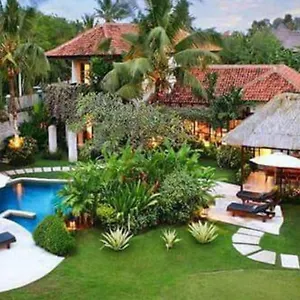  Villa William